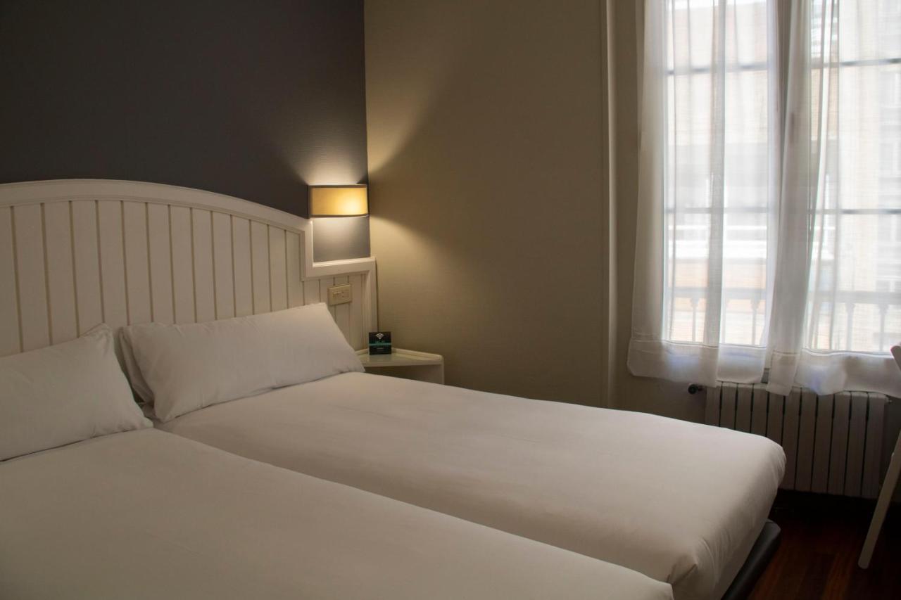 Alda Miramar Rooms Хихон Екстериор снимка