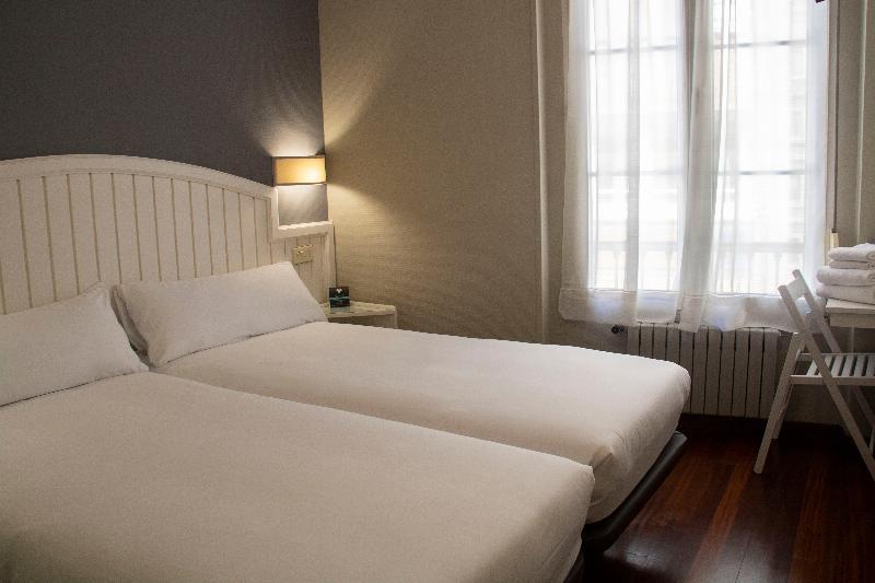Alda Miramar Rooms Хихон Екстериор снимка